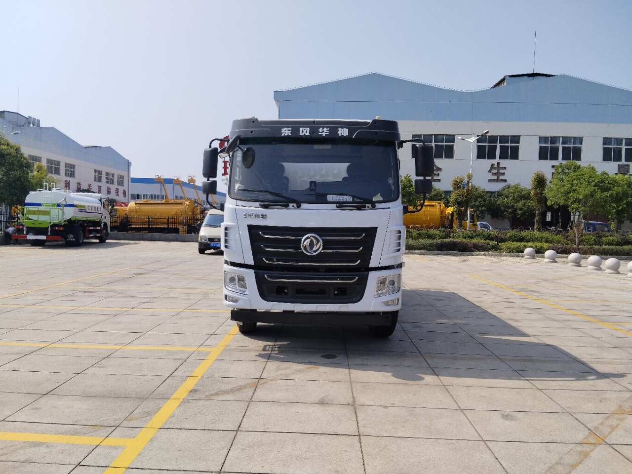 國六12方東風(fēng)華神灑水車