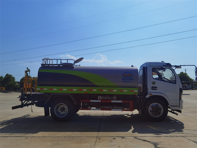 國(guó)六大福瑞卡 9.2噸 灑水車