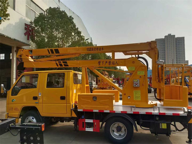 江鈴順達(dá)13米高空作業(yè)車